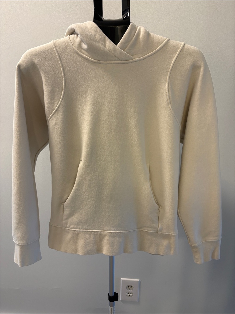 Lululemon Loungeful Hoodie ~ 8 ~ White Opal
